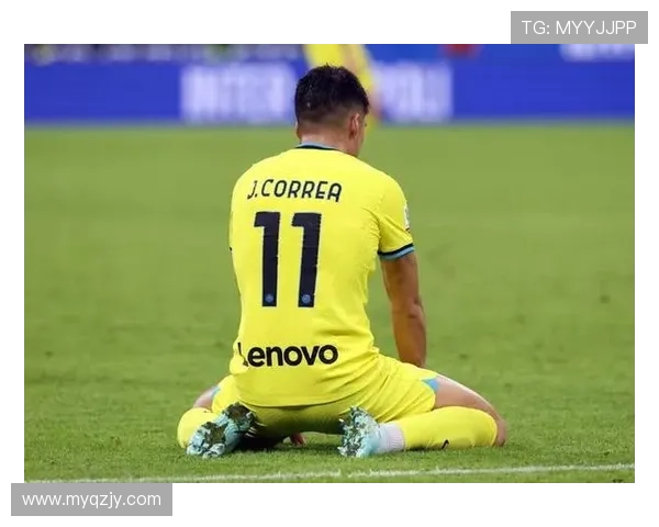 低级失误博洛尼亚门将送礼丢球